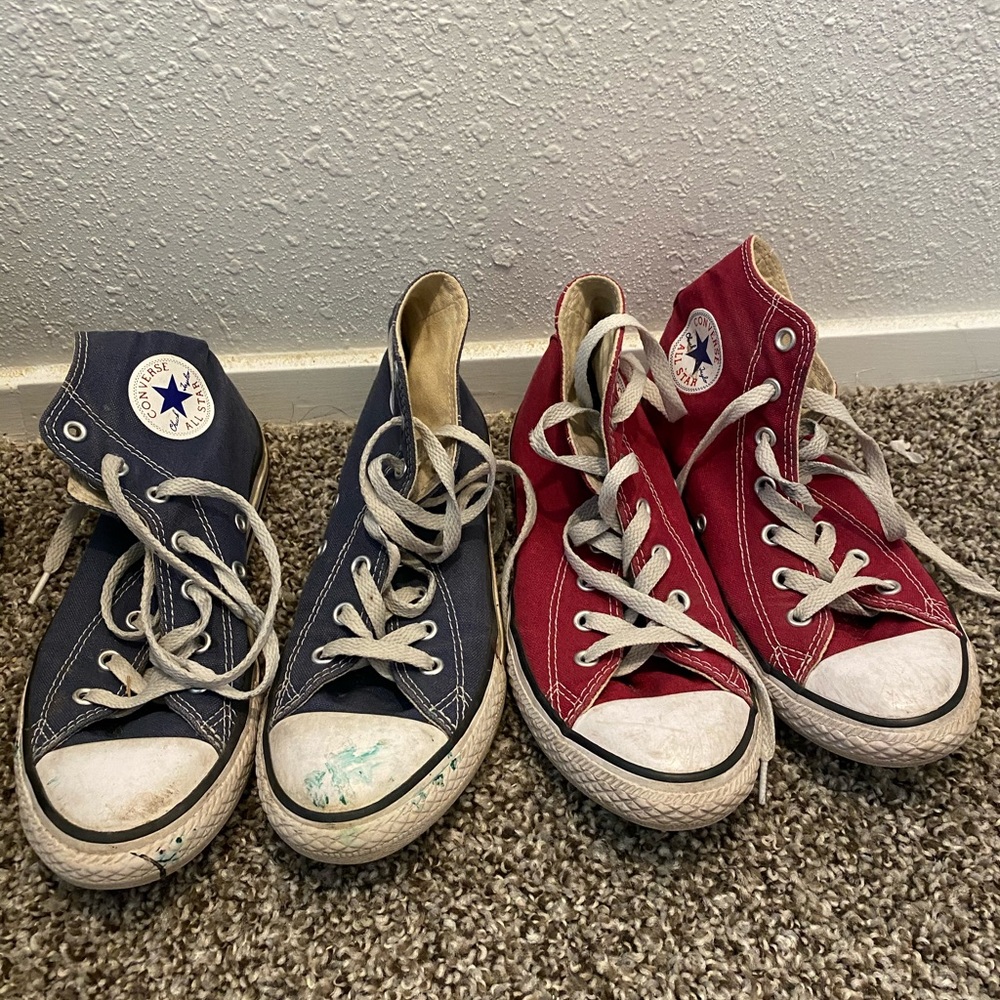 2 pairs kids converse